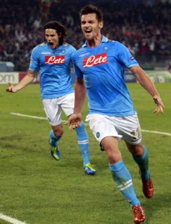 使整个球队 使整个球队